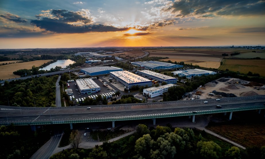 Accolade Group becomes the 100% owner of the multi-purpose Karlovarská Business Park, located near Prague airport