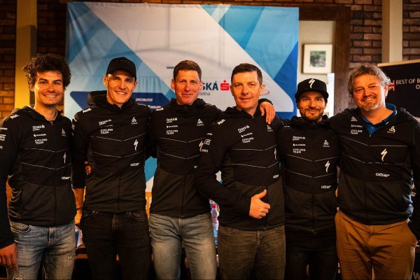El equipo ciclista Česká spořitelna-Accolade está listo para la nueva temporada