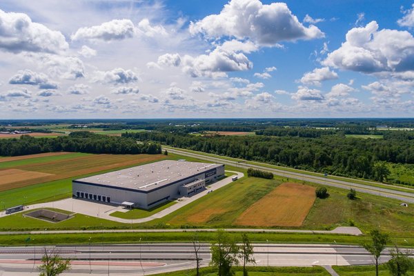 Nowoczesne hale przemysłowe wspierają funkcjonowanie biznesu w Europie Środkowej, czego dowodzi najnowsza transakcja w Mińsku Mazowieckim. TW Plast wykorzystał nowo wynajętą od Accolade powierzchnię do rozszerzenia swojej produkcji, również o sprzęt ochro