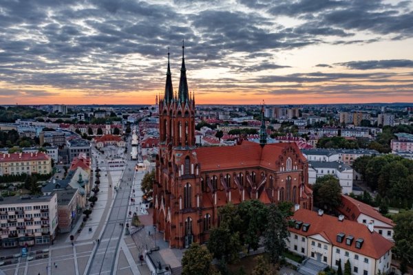 Szczecin, Rzeszów and Białystok lead the ranking of mid-sized cities for logistics and industry. Accolade publishes the "Beyond the Hubs" report
