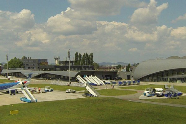 The Brno Airport invests in building a multimodal complex