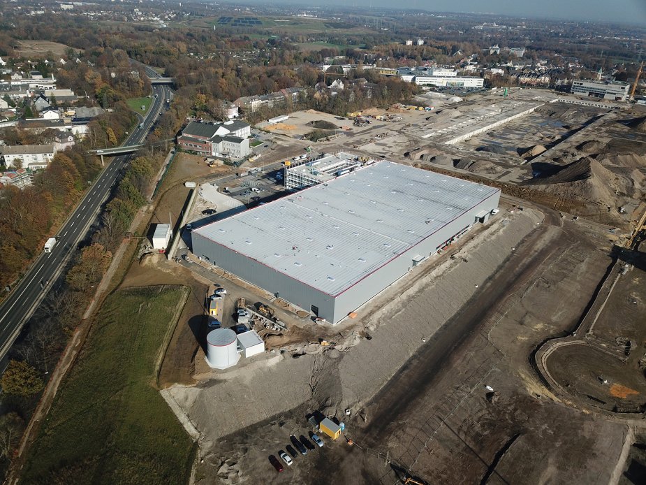 Research, development, and production of equipment for railway transport. Accolade has completed EUR 35 million investment in a modern hall for Faiveley in Bochum.