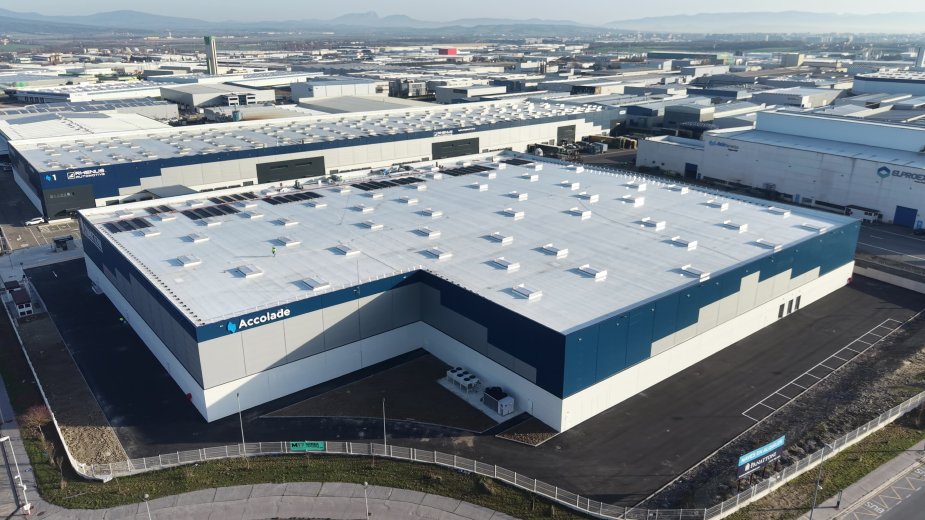 Accolade señala que ‘compra online’ y ‘entregas inmediatas’ obligan a modernizar el anticuado parque industrial español
