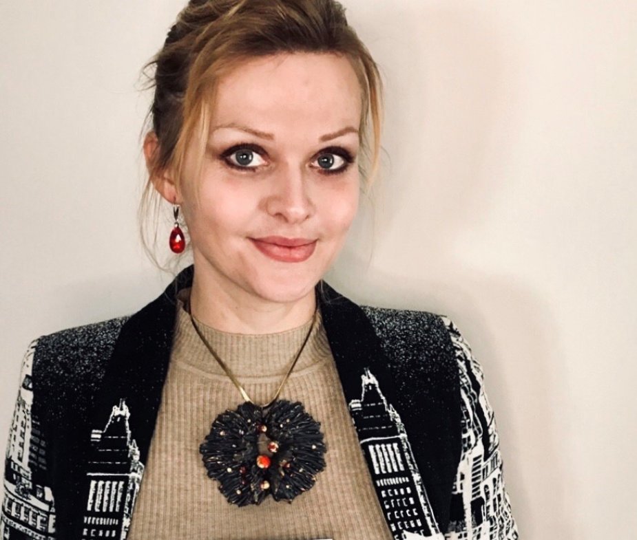 Modern industry meets art: Kamila Kurczab announced as a winner of the Accolade mural design competition. Modern industry meets art: Kamila Kurczab announced as a winner of the Accolade mural design competition.