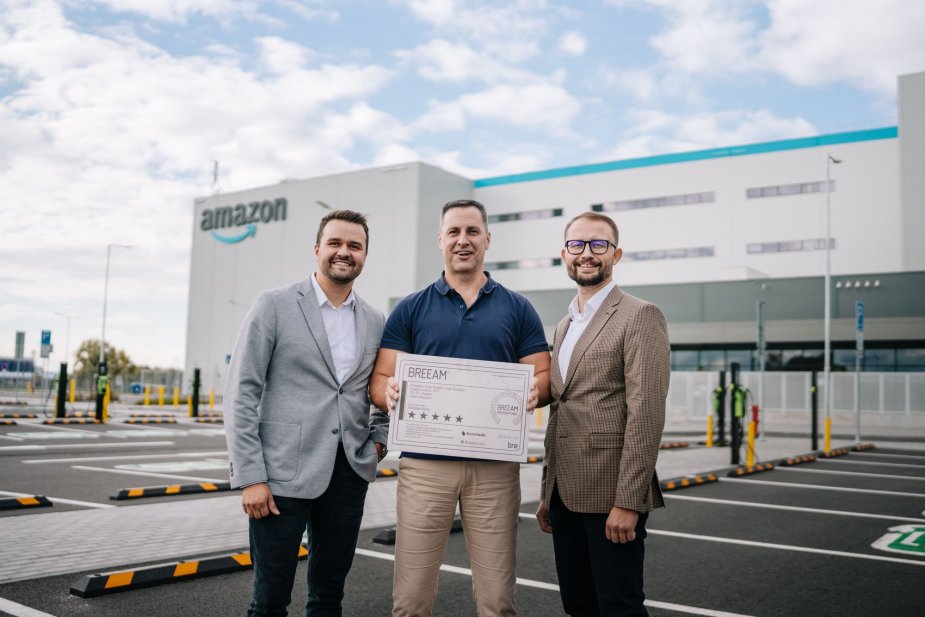 Päťnásobný triumf: náš piaty BREEAM "Outstanding" s robotickým centrom Amazon! Päťnásobný triumf: náš piaty BREEAM "Outstanding" s robotickým centrom Amazon!